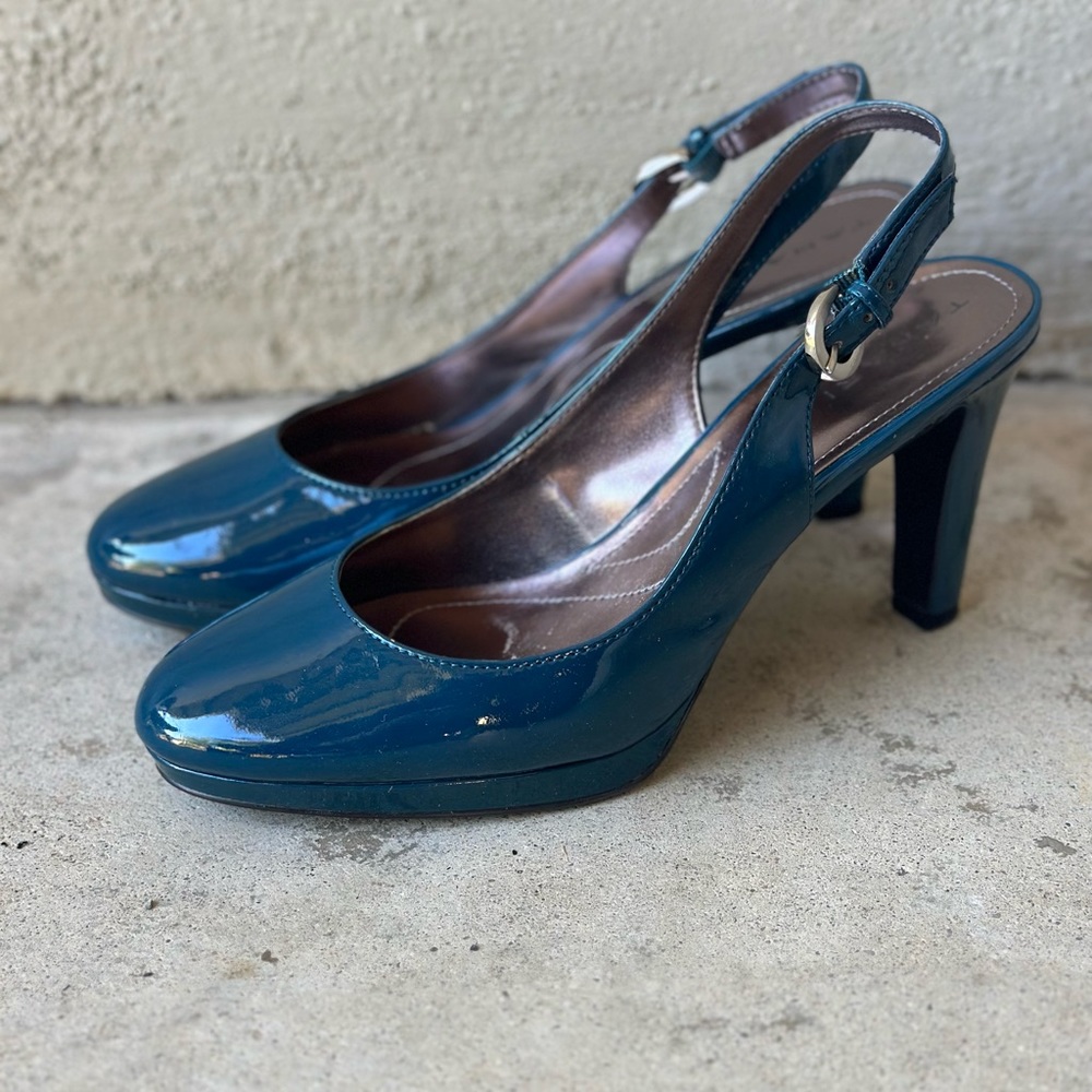 Tahari Dark Teal Sling Back Heels size 9